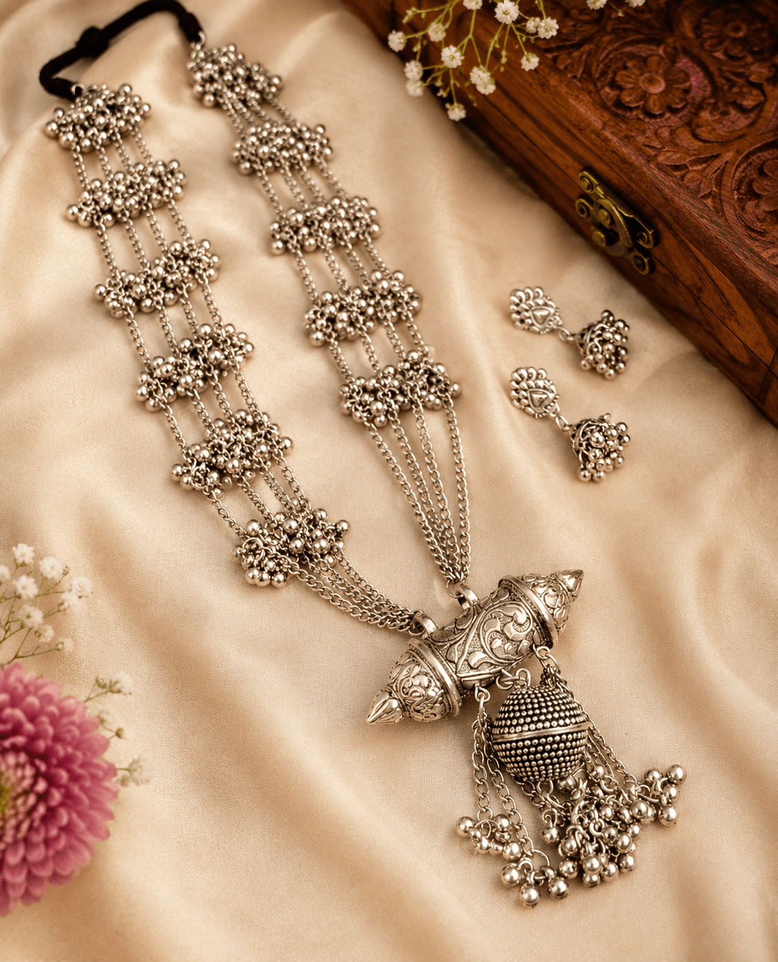 Ghungroos Gossip Layered Necklace Set