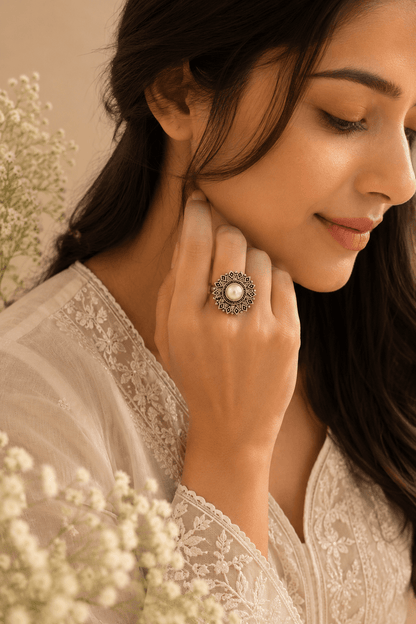 Pearlika Adjustable Ring
