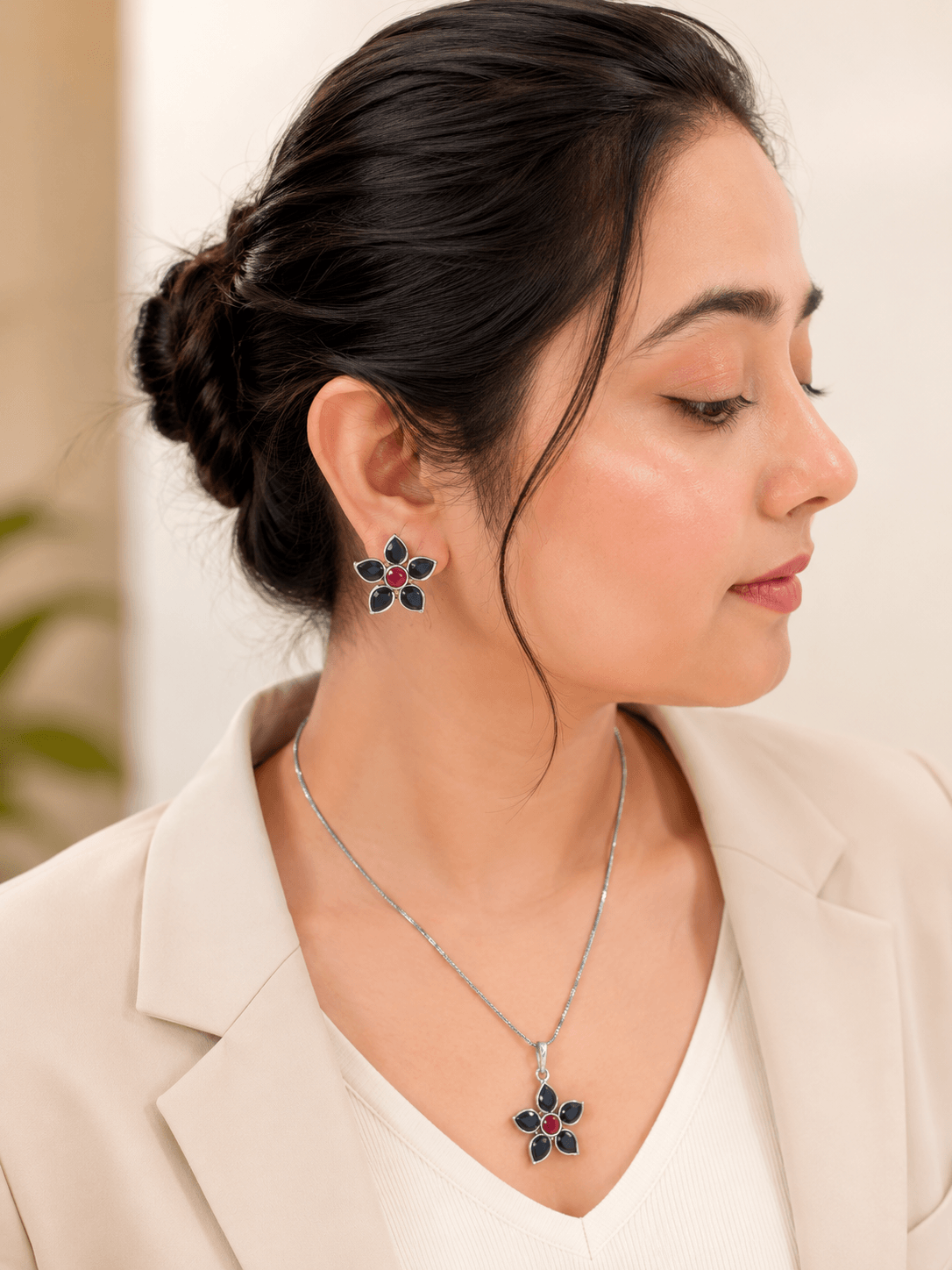 Petal Grace Pendant Set