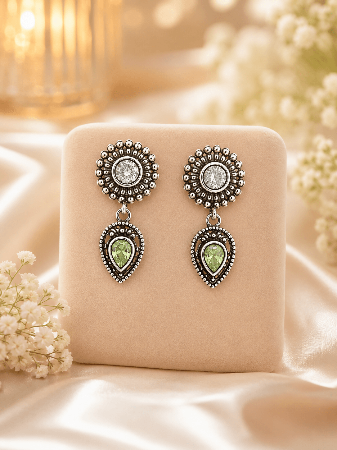 Zehra Glow Studs